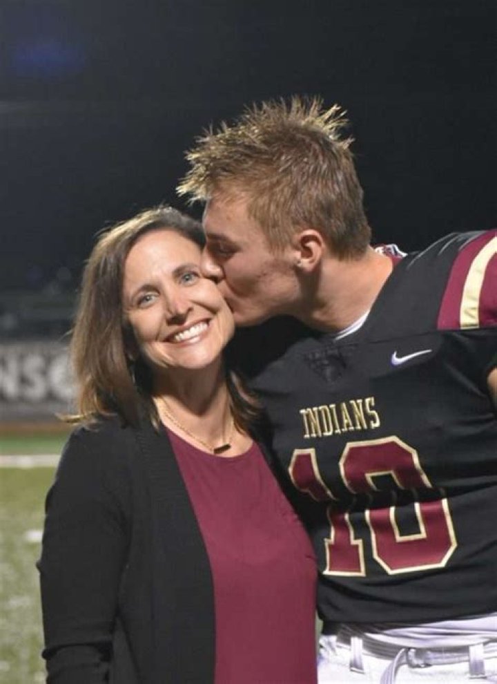 Unveiling The Secrets Of "Bo Nix Mom": Discoveries And Insights